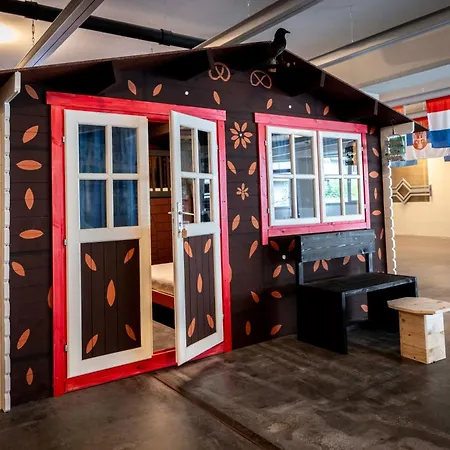 Daheim Triberg Hostel *