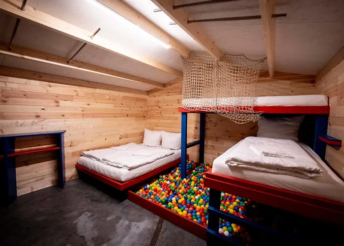 Daheim Triberg بيت شباب *