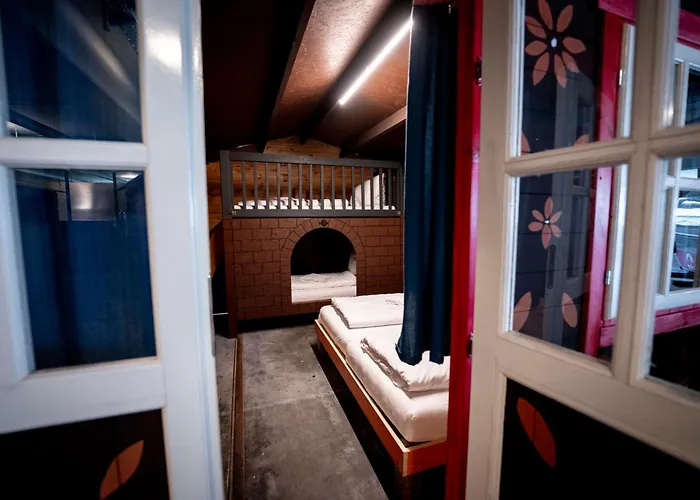 Daheim Triberg بيت شباب *